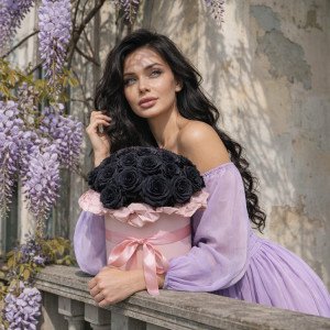 15 черных роз в коробке